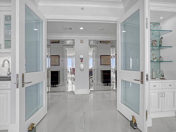 3rd image of 3920 N Ocean Drive #9b
