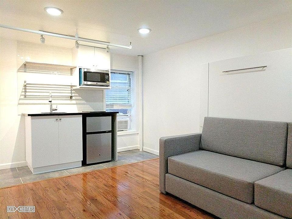 1st image of 310 W 20th St APT A2