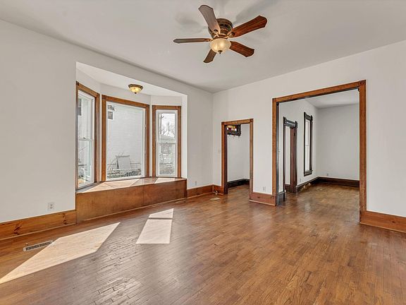 5th image of 1192 SW Fillmore St