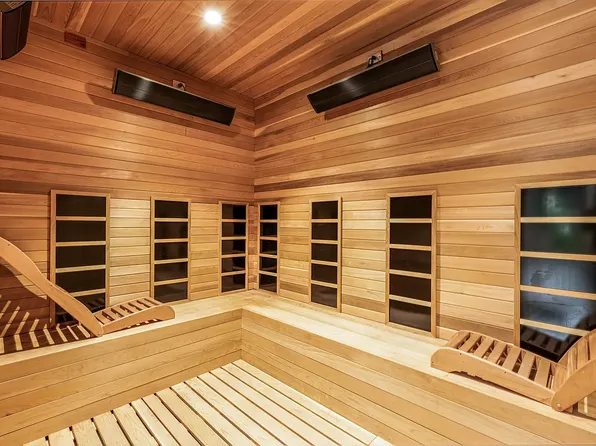 99 Fleet Place image 32 of 40