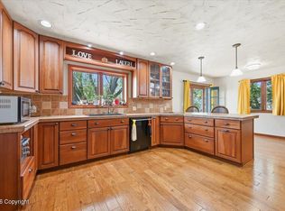 7890 Rimrock Dr, Gillette, WY 82718