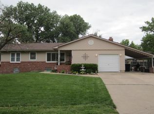 201 N Park Dr, Hutchinson, KS 67502
