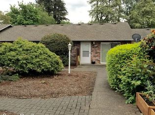 8775 SW Commercial St APT 8, Tigard, OR 97223