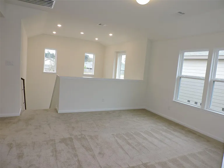 1122 Epworth Ct — Photo 22