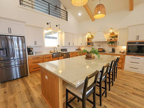 5th image of 250 Jones Rd