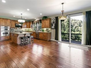 28449 Fresh Spring Ln, Lake Arrowhead, CA 92352