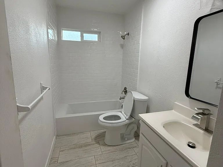 1410 Grayson Cir — Photo 6