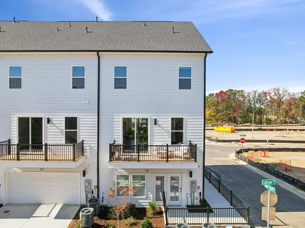 521 Hedrick Ridge Rd, Cary, NC 27519