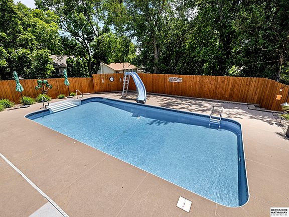 2nd image of 12565 Binney St