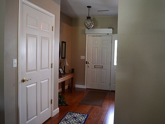Entry way