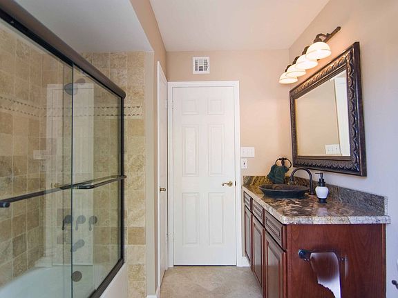 5th image of 10638 N 22nd Pl