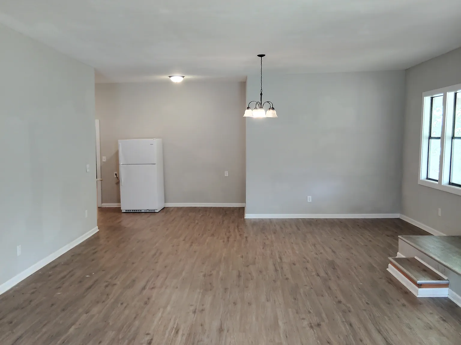3 bed, 1798 sqft, $950 — Photo 3