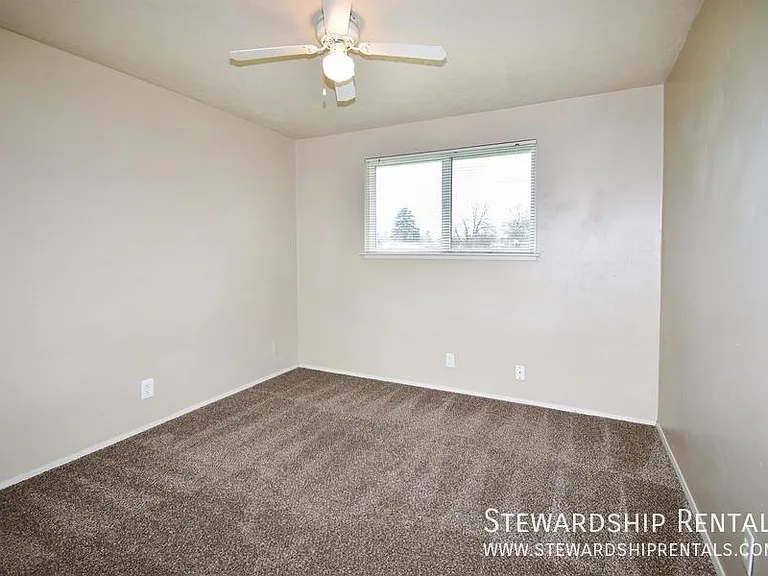 336 S 51st Pl — Photo 17