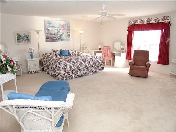 Huge Master Bedroom!
