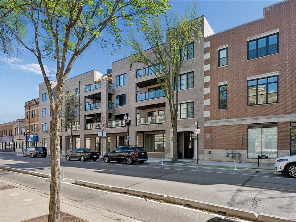 1st image of 4537 N Clark St #3C