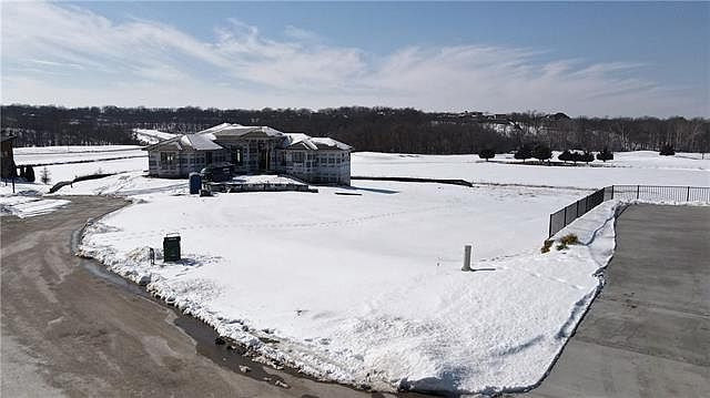 1st image of 16012 Saint Andrews Ct