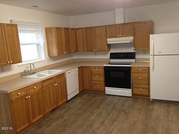 2nd image of 536 SE Neptune Ave