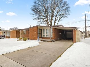 9768 Seavitt Dr, Allen Park, MI 48101