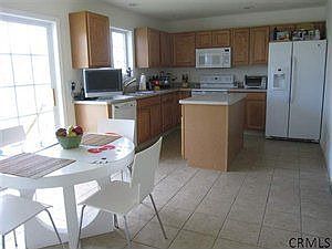 5th image of 5 Camber Ct
