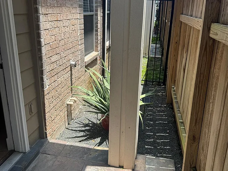 1514 Palm St #4 — Photo 10