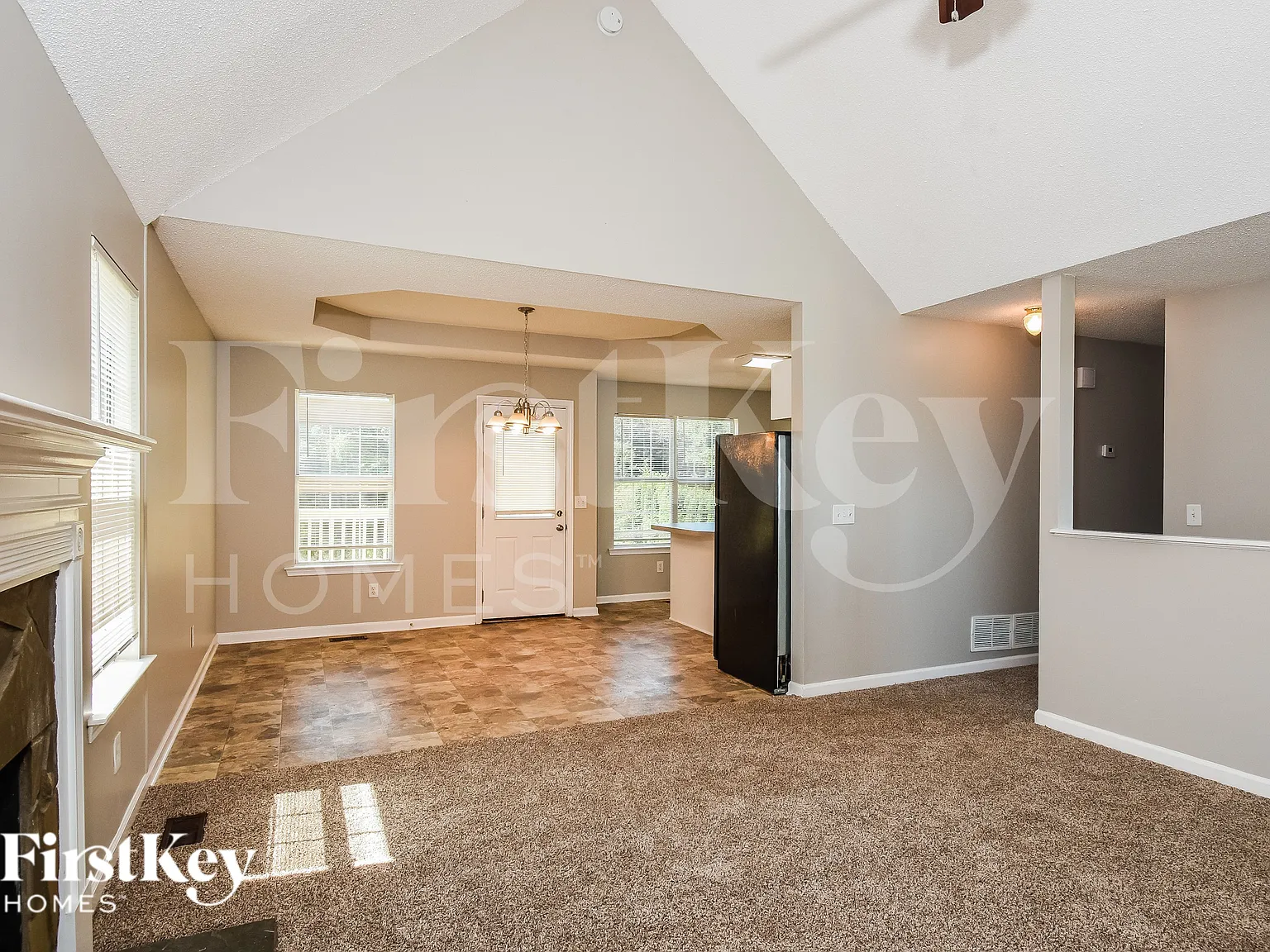 3 bed, 2.0 bath, 1220 sqft, $1,865 — Photo 4