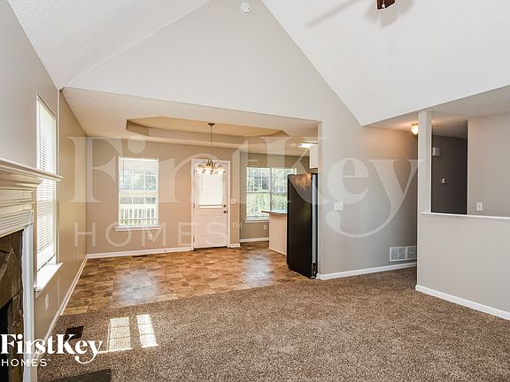 3rd image of 212 Station Way