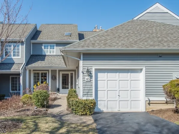 45 Cobblestone Ter #203, Montville, NJ 07045