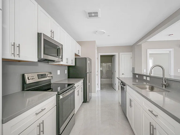 960 Main St #2101 — Photo 3