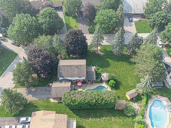 2nd image of 25 Grant Ct