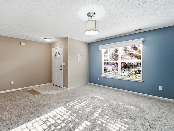 4th image of 6106 Flintlock Dr