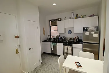 Rented by Mossanen Group