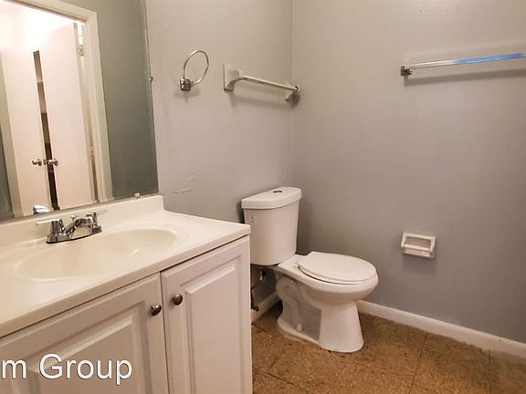 5th image of 2572 Chestnut Woods Dr