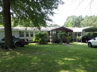 39 Limbaugh St, Sylacauga, AL 35150