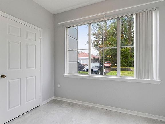 5th image of 18001 Richmond Place Dr APT 1112