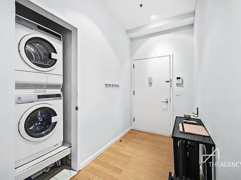 118 Greenpoint Ave #2D — Photo 5