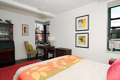 2nd image of 160 7th Ave #808