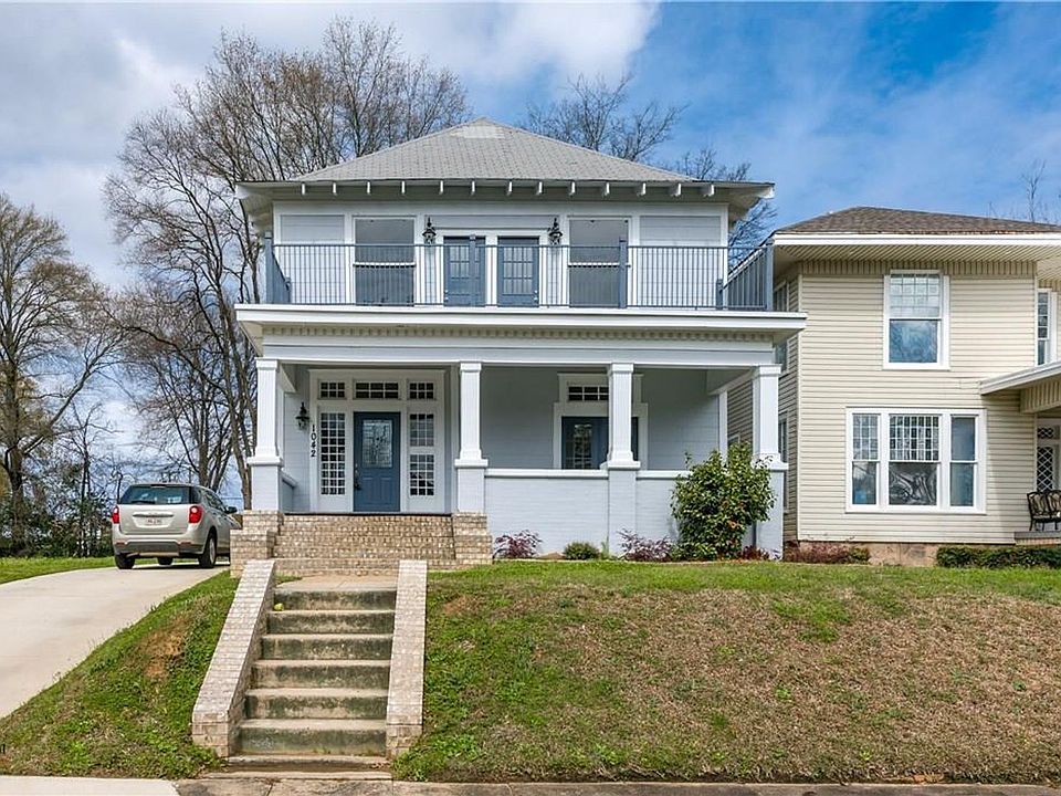 1st image of 1042 Sheridan Ave