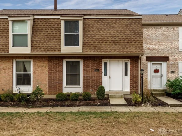 1426 Long Island Ct, Dayton, OH 45434