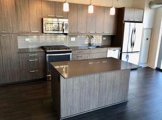160 N Peoria St #1807, Chicago, IL 60607