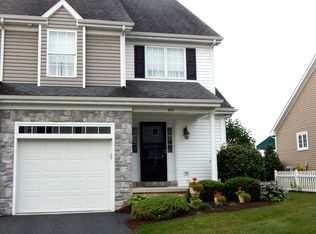 624 Courthouse Cir, Lititz, PA 17543