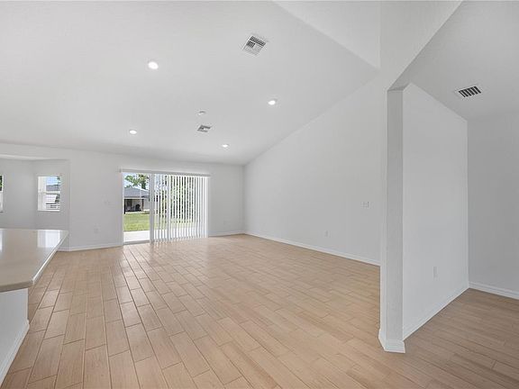 5th image of 1708 MANATEE DRIVE