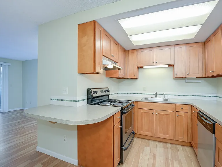 Stonebridge Apartments — Photo 82
