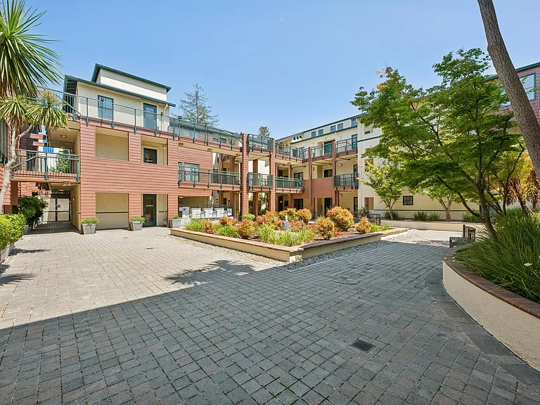 435 Sheridan Ave #201 — Photo 52