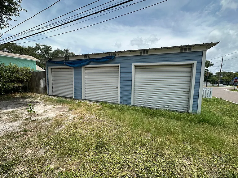941 Lakeview Rd — Photo 21