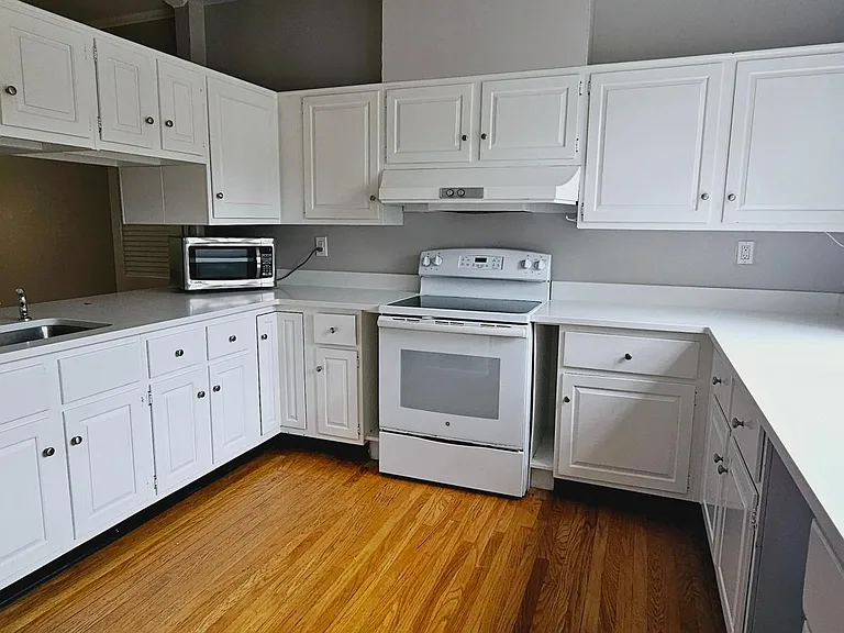 227 S Van Pelt St #2 — Photo 8
