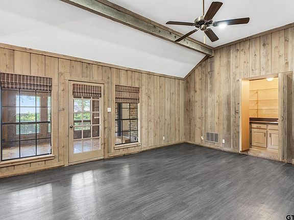 5th image of 1206 Hampton Ln