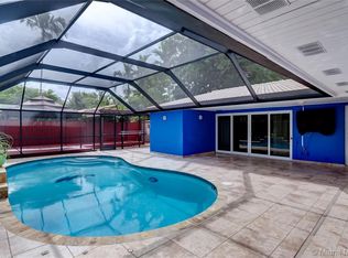 14121 Cypress Ct, Miami Lakes, FL 33014
