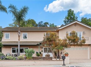 22550 Flamingo St, Woodland Hills, CA 91364