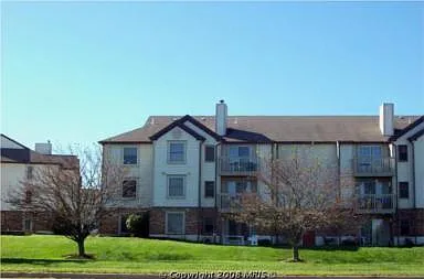 821 Stratford Way — Photo 2