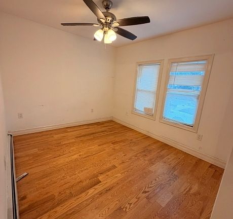 5th image of 322 Franklin St